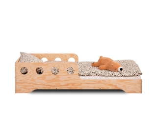 Łóżko pojedyncze dla dzieci z barierką i stelażem TILA 6C Montessori Drewniane