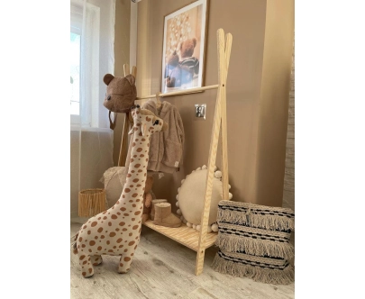 Wieszak na ubrania dla dzieci z półką na buty TIPI Montessori  Drewniany