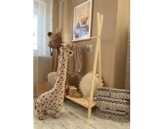 Wieszak na ubrania dla dzieci z półką na buty TIPI Montessori  Drewniany