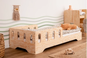 Łóżko pojedyncze dla dzieci z barierką i stelażem TILA 6 Montessori Drewniane