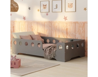 Łóżko pojedyncze dla dzieci z barierką i stelażem TILA 4 Montessori Drewniane