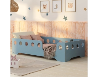 Łóżko pojedyncze dla dzieci z barierką i stelażem TILA 4 Montessori Drewniane