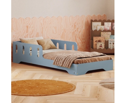 Łóżko pojedyncze dla dzieci z barierką i stelażem TILA 6 Montessori Drewniane