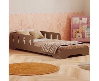 Łóżko pojedyncze dla dzieci z barierką i stelażem TILA 6 Montessori Drewniane