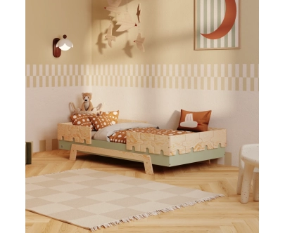 Łóżko pojedyncze dla dzieci z barierkami i stelażem PUZZLE BR2 Montessori Drewniane