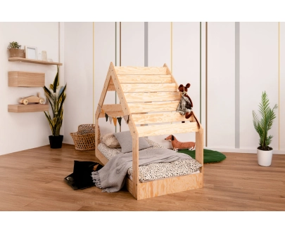 Łóżko domek dla dziecka z niską konstrukcją i stelażem MOON G Montessori Drewniane
