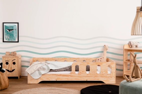 Łóżko pojedyncze dla dzieci z barierką i stelażem TILA 1 Montessori Drewniane