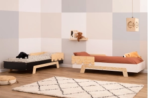 Łóżko pojedyncze dla dzieci z barierką i stelażem PUZZLE BR1 Montessori Drewniane