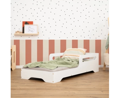 Łóżko pojedyncze dla dzieci z barierką i stelażem TILA 3 Montessori Drewniane