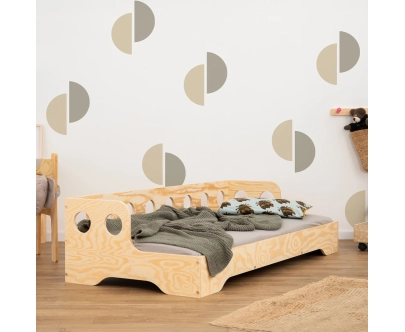 Łóżko pojedyncze dla dzieci z barierką i stelażem sofa TILA 5S Montessori Drewniane