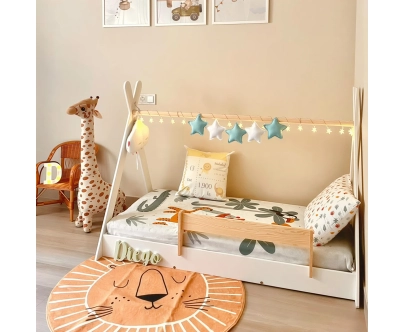 Łóżko domek podłogowe z barierką i stelażem TIPI F Montessori Drewniane