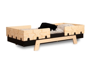 Łóżko pojedyncze dla dzieci z barierkami i stelażem PUZZLE BR2 Montessori Drewniane