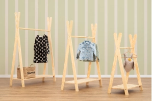 Wieszak na ubrania dla dzieci z półką na buty TIPI Montessori  Drewniany