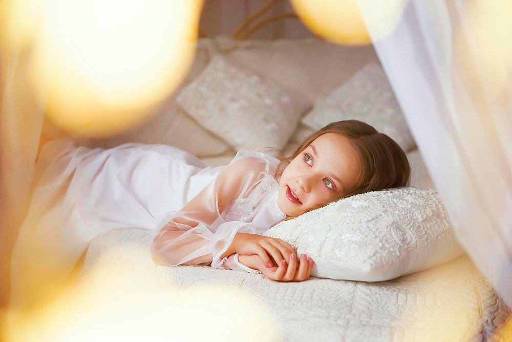 Zdrowy sen malucha – jak urządzić sypialnię dziecka